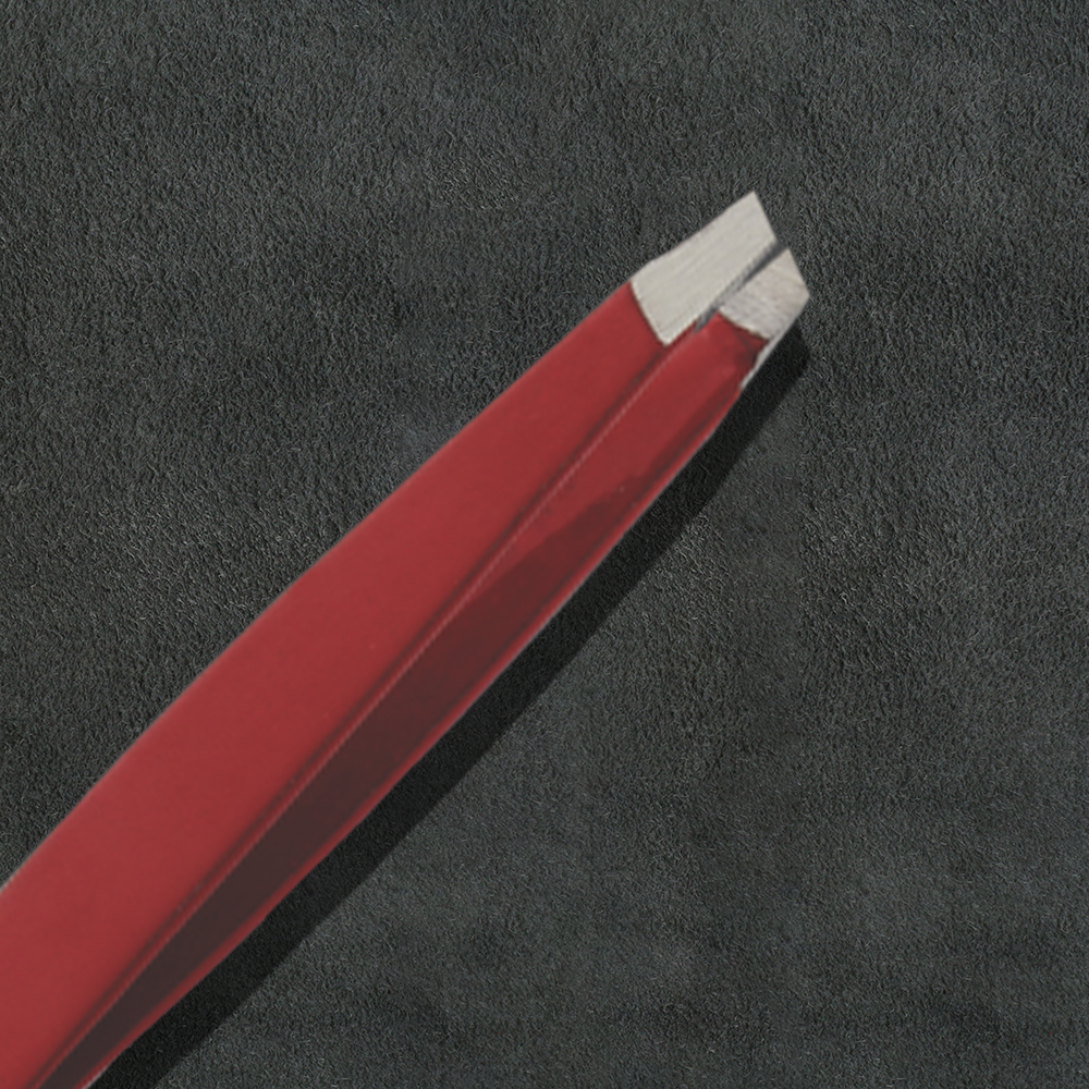 J5 - 080 Eye Brow Tweezer Black and Whit Slunt Tip