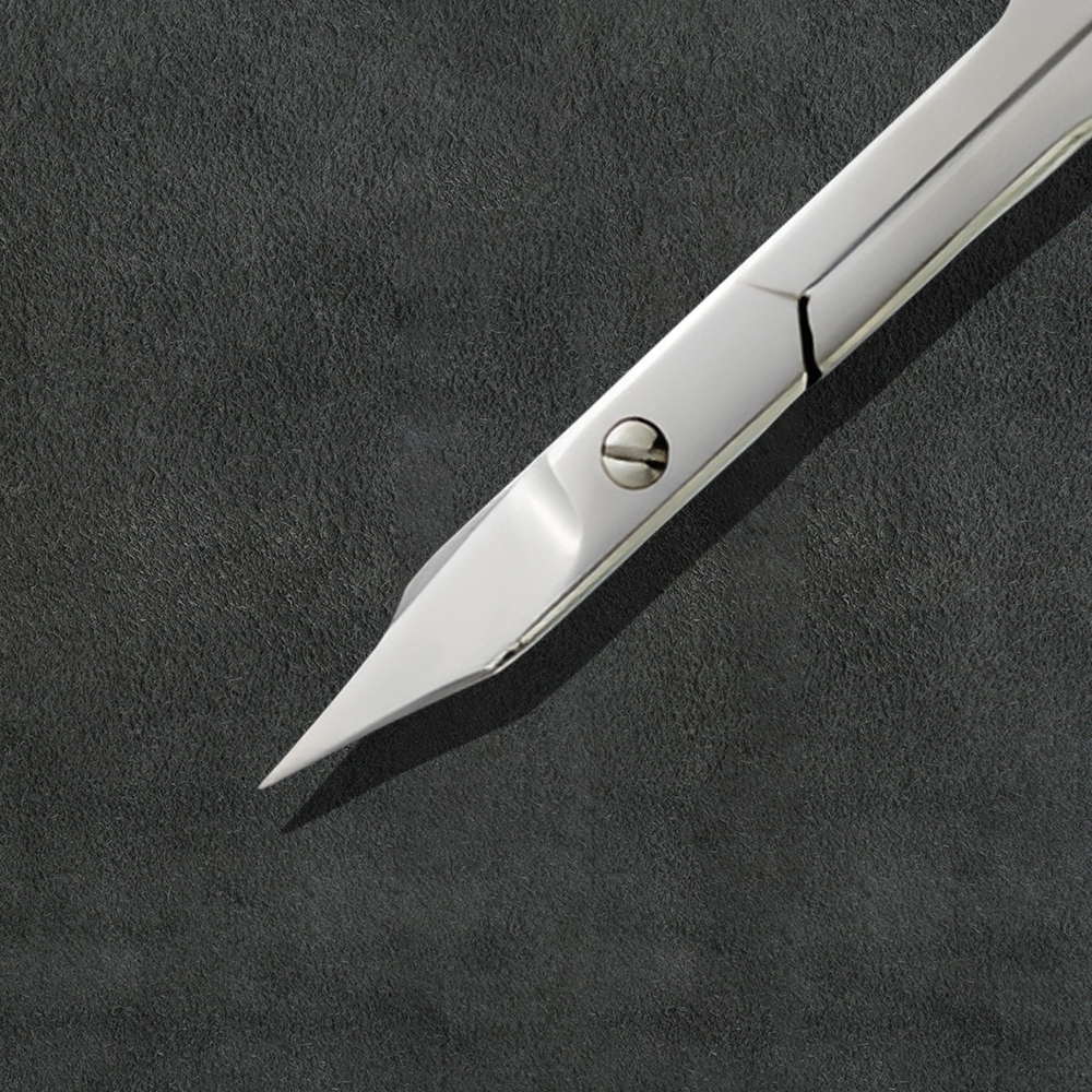J2 - 097 Professional Nail Arrowpoint Scissors Cvd 9cm