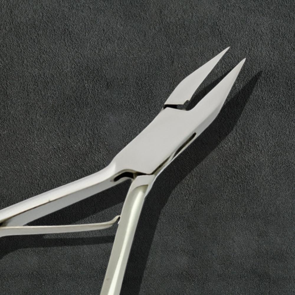 J3 - 059 Professional Nail Clipper Pointed Single Spring 13cm